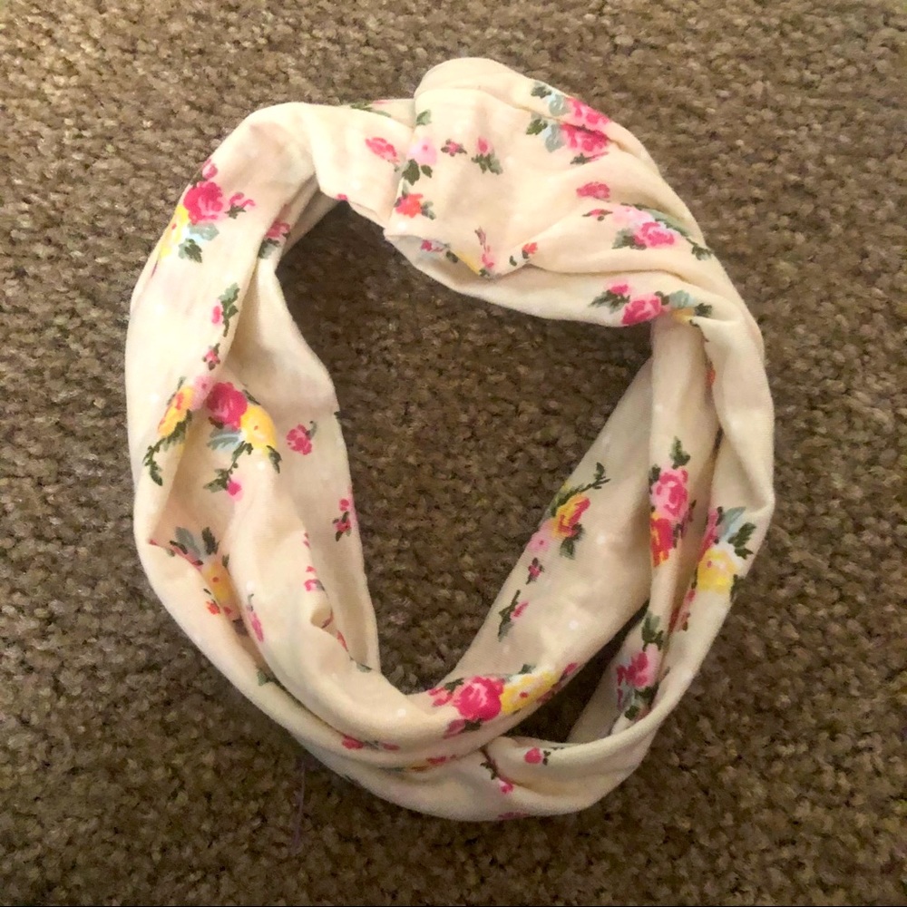 Cream Colored Floral Double Headwrap